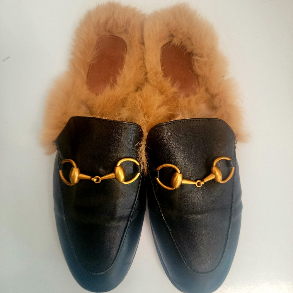 Gucci Princeton fur lined slippers women's sz 37